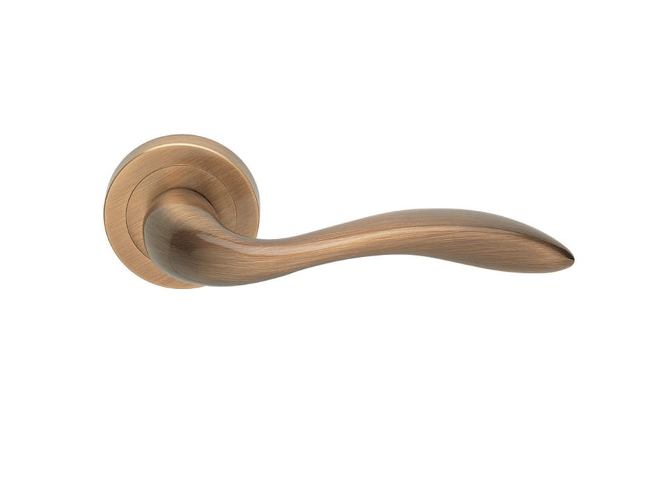 ANTIQUE BRASS