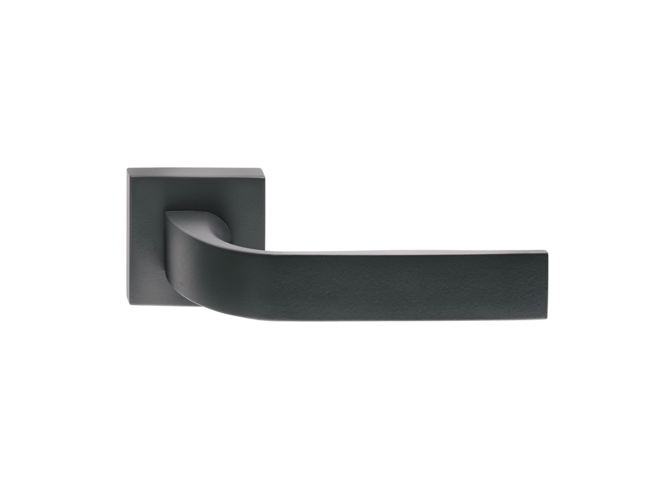 FINISHES : MATT BLACK